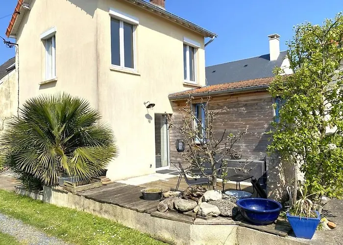 De Bric Et De Broc , Maison A 100M Plage