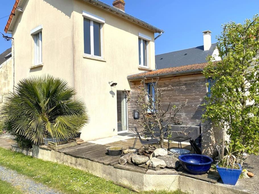 De Bric Et De Broc , Maison A 100m *